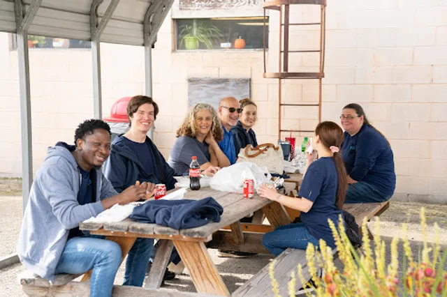 Lou Lou's Smokehouse