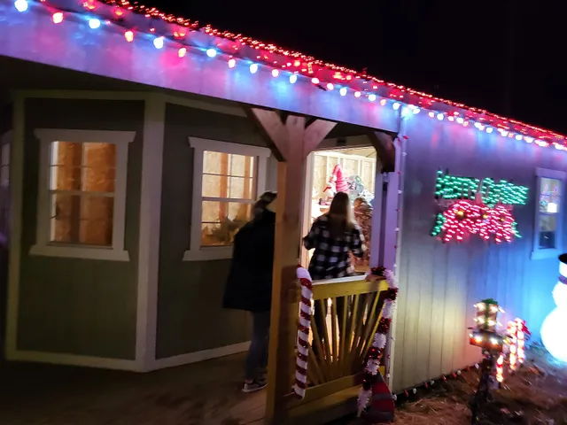 Amann’s Christmas in the country