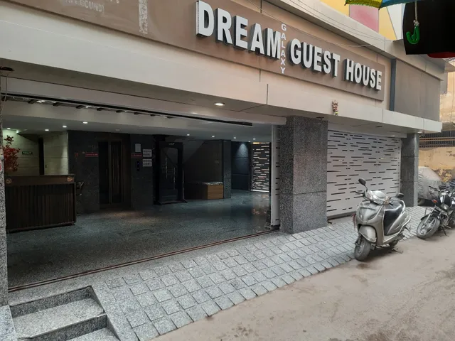 DREAM GALAXY GUEST HOUSE DELHI
