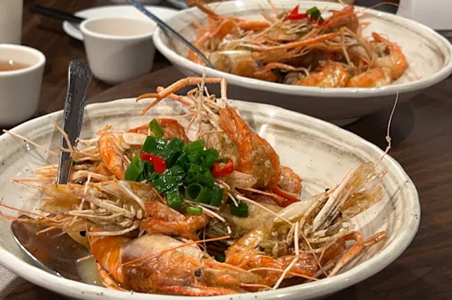 百家班活蝦 (基隆路店)