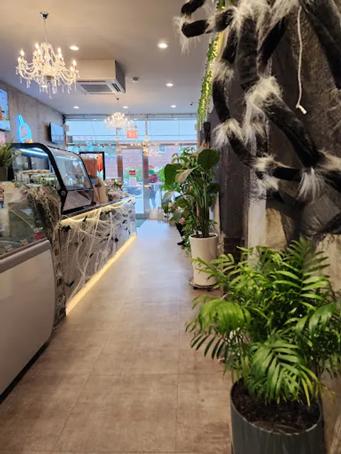 Julieat's Bubble Tea & Dessert Cafe