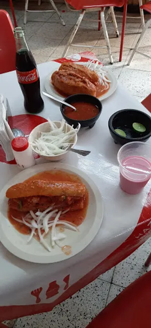 Tortas Ahogadas Kiko