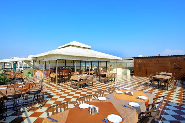 Hotel Royal Pratap Niwas