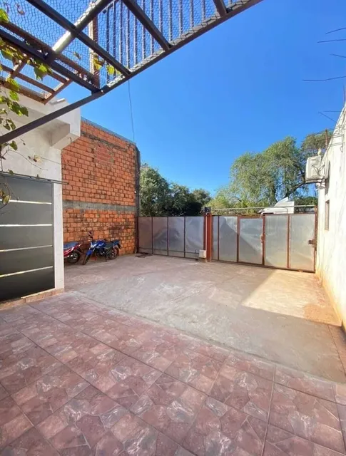 HOSPEDAJE "ÑANDE ROGA"