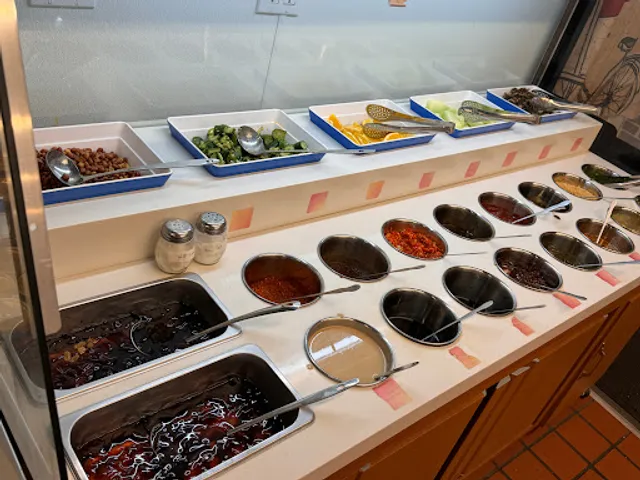 Happiness Hot Pot 囍火锅