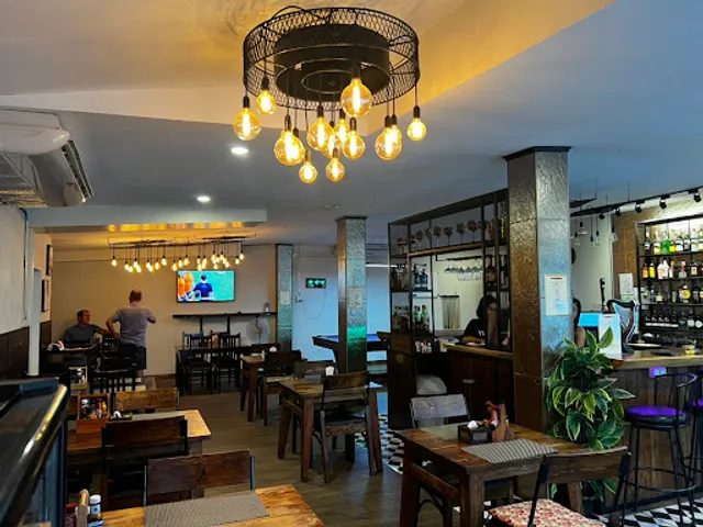 O.M.G. Bar and Restaurant