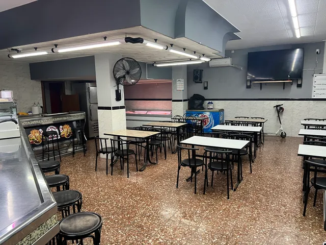 La familia kebab pizzería(Halal)