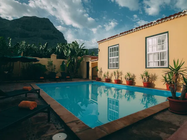 Hotel Rural Casa Amarilla