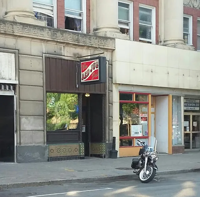 Red Jug Pub