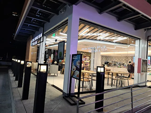 The Coffee Bean & Tea Leaf Drive Thru