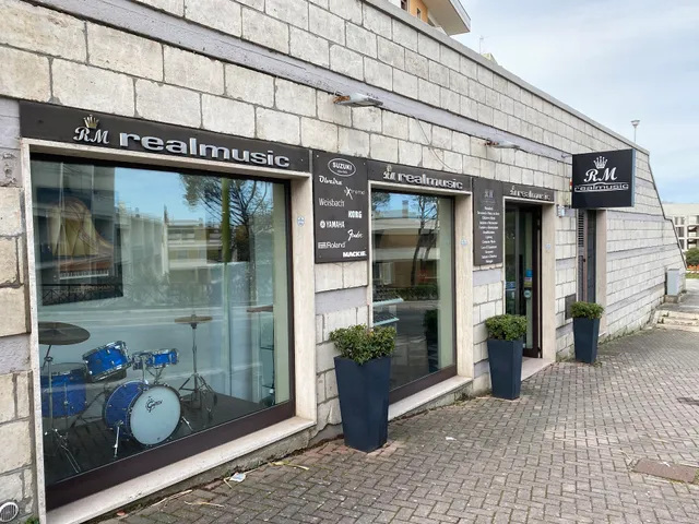 Realmusic