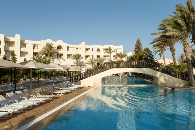 فندق ألديانا ٤