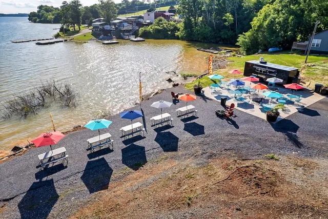Smoky Mountain Lakeside Resort and Marina