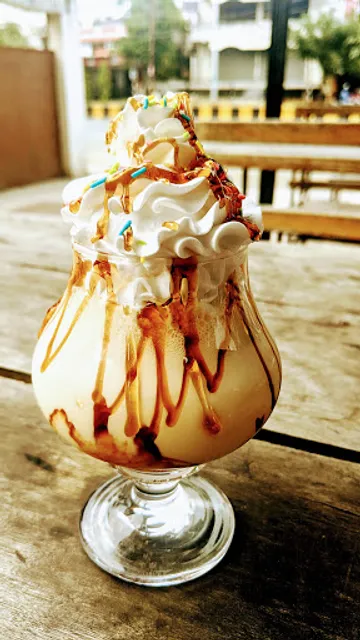 Yoodley - Cakes & Shakes