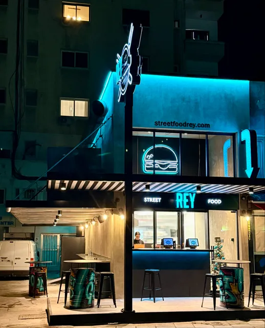 Street food REY (Archiepiskopou Leontiou shop)