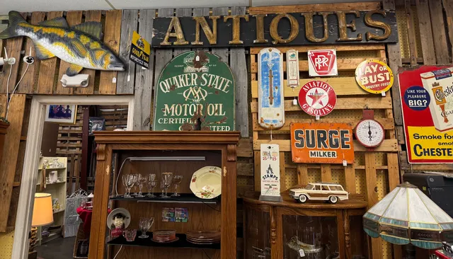 Fisher's Finds Curiosity Shop