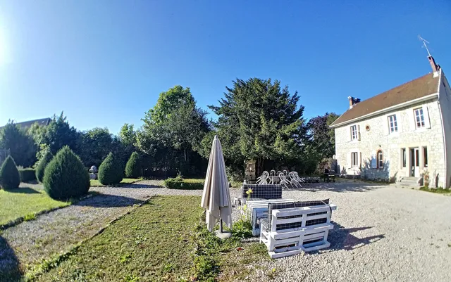 Gîte jura lacs Emeraude
