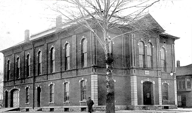 Sandwich Opera House