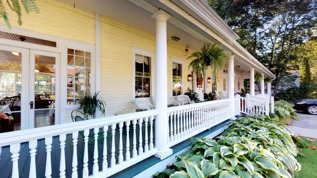 Holbrook House Bed and Breakfast - Bar Harbor, ME