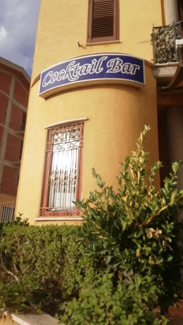 Cocktail Bar