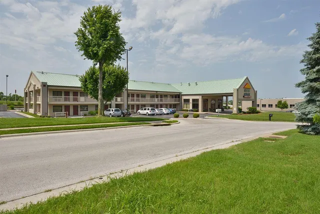 Arbor Suites Medical Mile