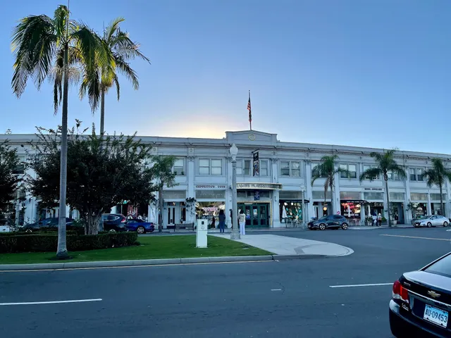 Lamb's Players Theatre