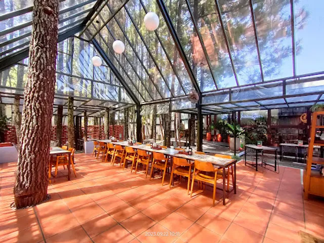 SEDJUK BAKMI & KOPI CIGADUNG, BANDUNG