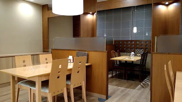 レストラン福鶴亭