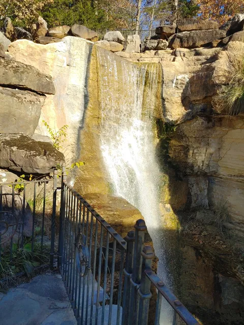 Devil’s Pool Waterfall Scenic Look Out