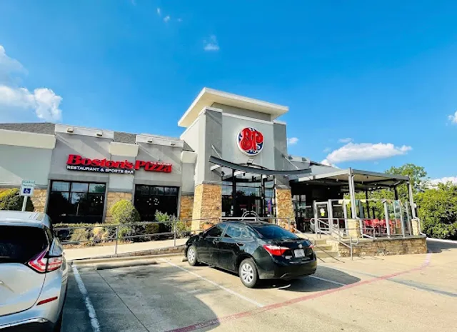 Boston's Pizza Restaurant & Sports Bar