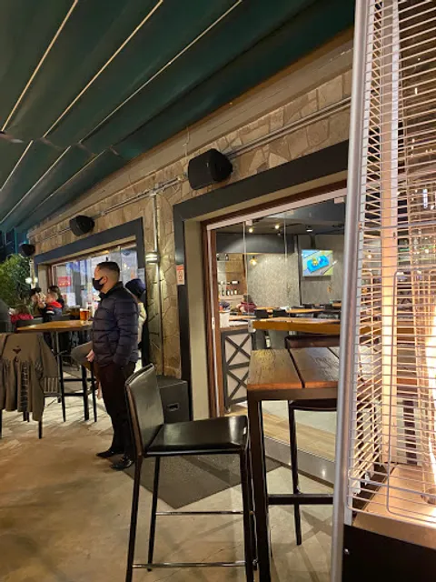 Resto Bar Black Lake