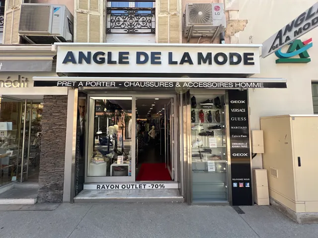 ANGLE DE LA MODE