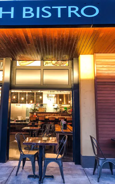 XinhXinh Vietnamese Bistro