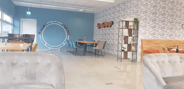 SUNSET CAFE BISTRO&INDOORSPIELPLATZ