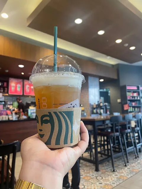 Starbucks Harbor Pattaya