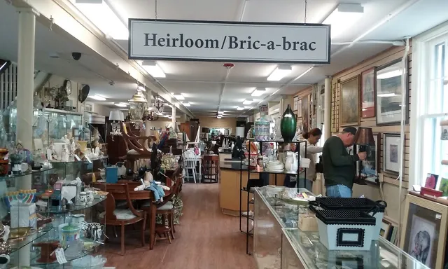 Bryn Mawr Hospital Thrift Shop