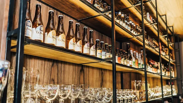 Rehab Station - Social Dining