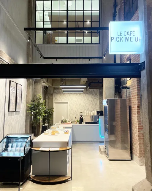 Le Cafe Pick Me Up