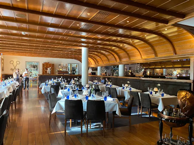 Restaurant "Captain's Finest"