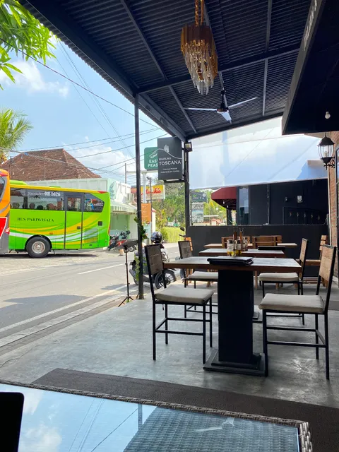 La Contrada Ristorante | Italian Food & Indonesian Cuisine