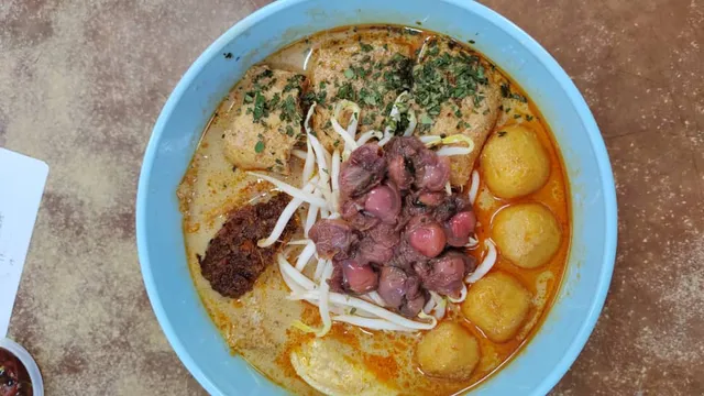 老三娘惹辣沙 Lao San Nyonya Laksa