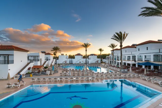 Broncemar Beach Suites