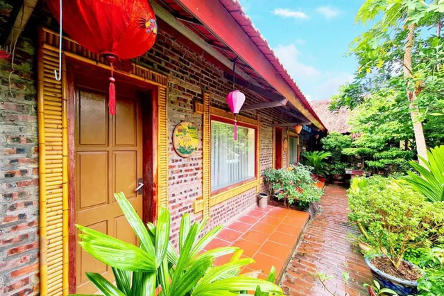 Tam Coc Little River Bungalow