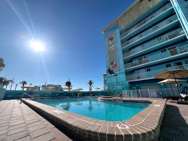 Lani Kai Island Resort