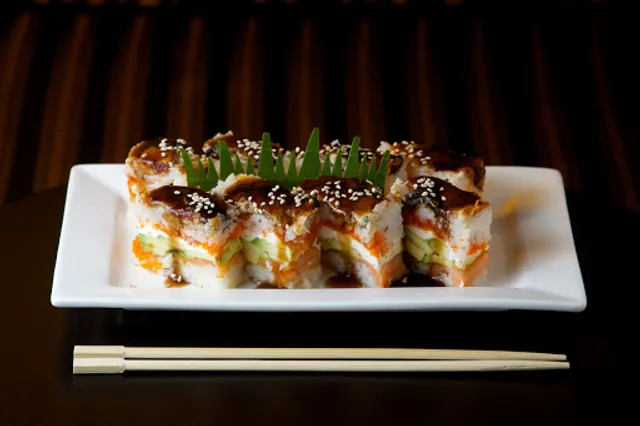 Yuniku Restaurante Japonés. La Lomita