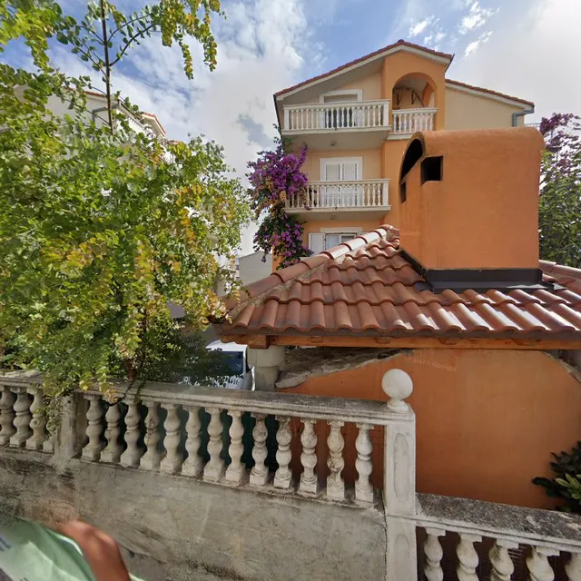 Apartments MEC & TIK