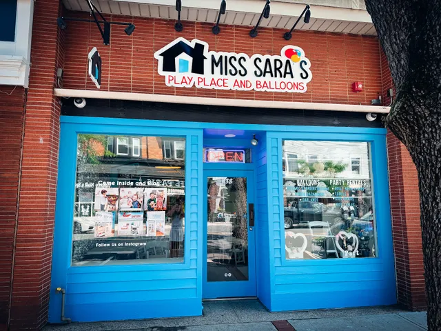 Miss Sara’s Play Place and Balloons