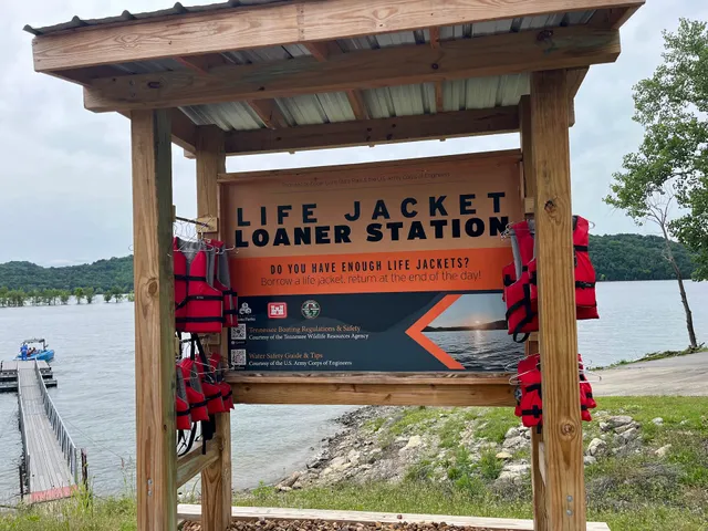 Boat dock - Center Hill