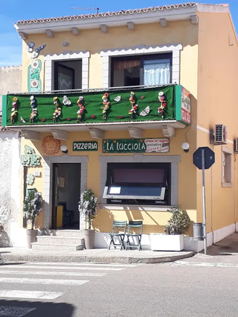 Pizzeria "La Lucciola"