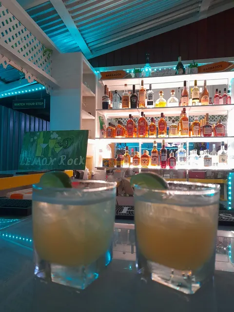 LemonRock Bar & Restaurant